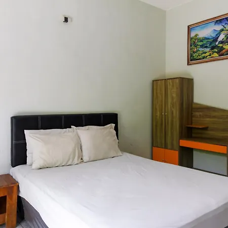Reddoorz At Saren Anyar Homestay Lukluk