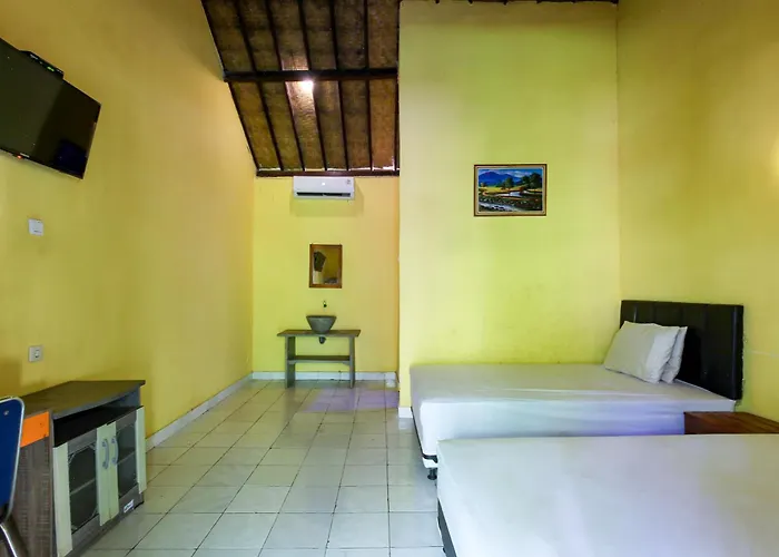 Hotel Reddoorz At Saren Anyar Lukluk 2*